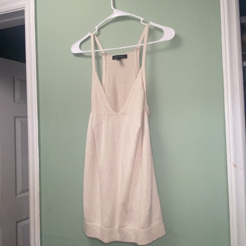 Banana republic shirt-  no stains •says size medium but can fit a large